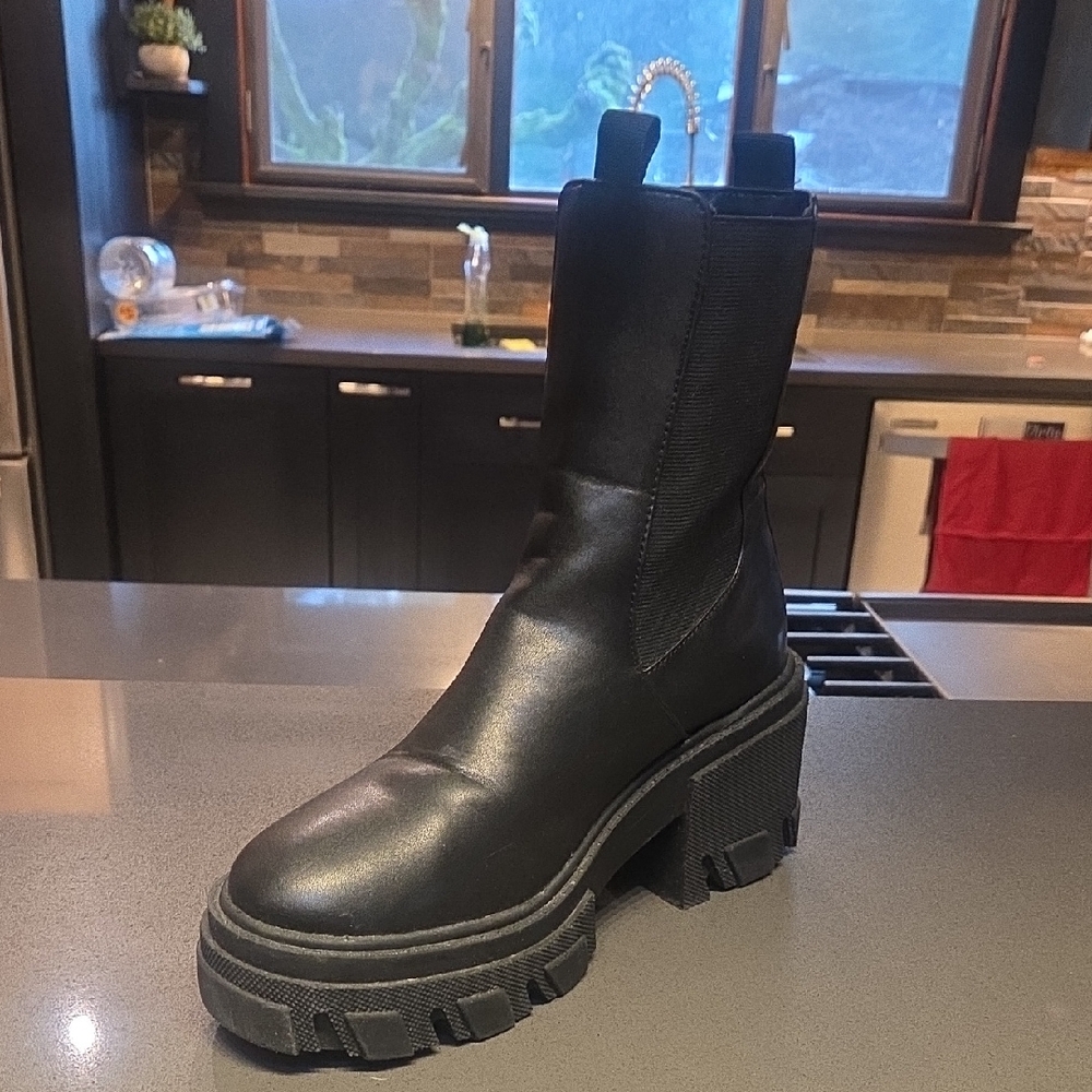 Black Chunky Heel Ankle Boots